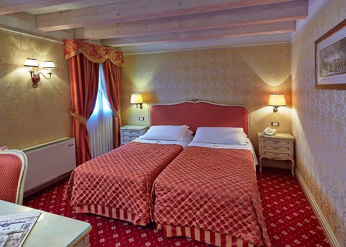 Hotel Antiche Figure