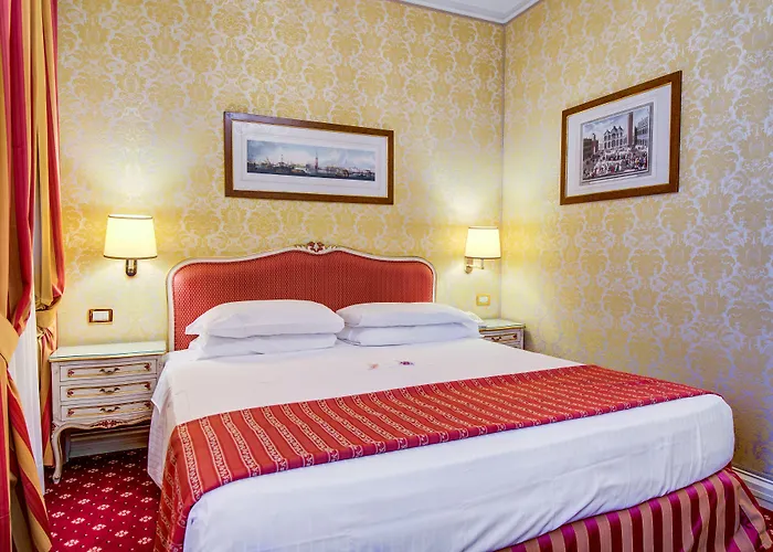 Hotel Antiche Figure