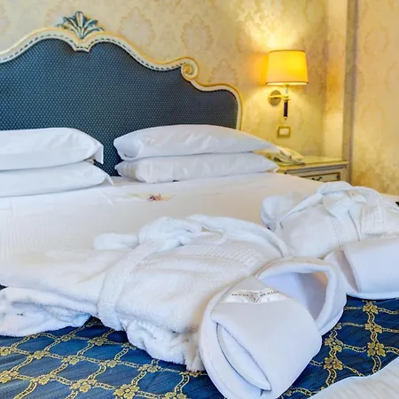 호텔 안티케 피겨