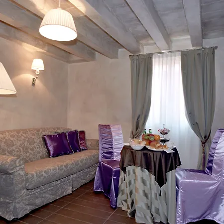 안티케 피겨 베니스