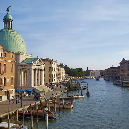 안티케 피겨 호텔