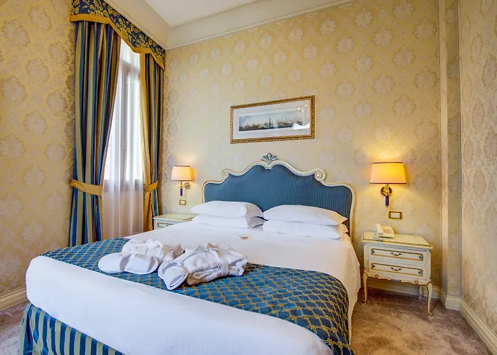 Hotel Antiche Figure