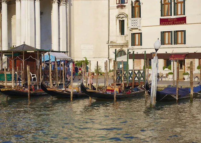 Antiche Figure Hotel